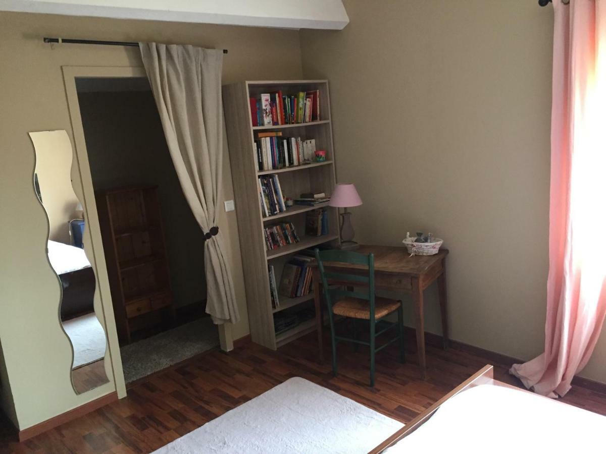 Mas Jasmin Apartment โรชฟอร์ต-ดู-การ์ ภายนอก รูปภาพ